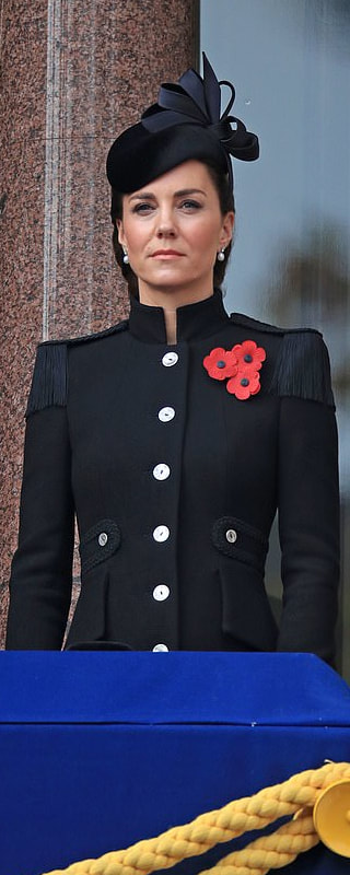 Philip Treacy Black Bow Fascinator as seen on Kate Middleton, The Duchess of Cambridge.