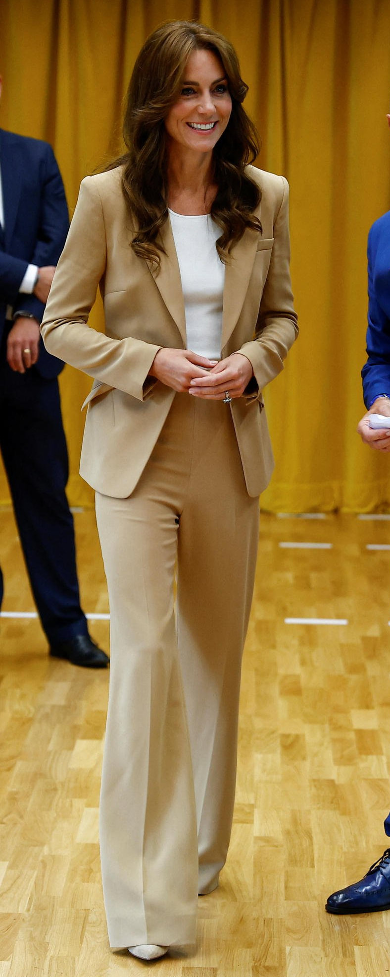 Roland Mouret Single-Breasted Stretch-Cady Blazer in Sand as seen on Kate Middleton, Princess of Wales.