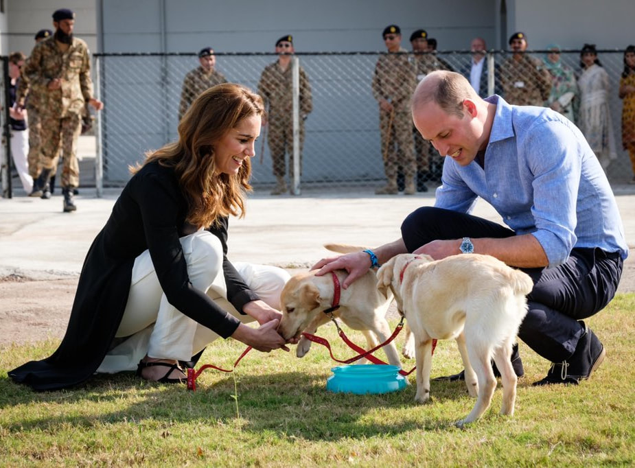 Duke and Duchess of Cambridge visited the Army Canine Centre in Islamabad on Day 5 of Royal Tour Pakistan