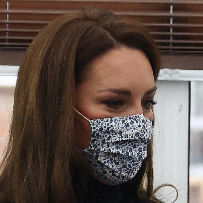 Princess Kate wears Amaia Reusable Cotton Face Mask in Blue Pheobe