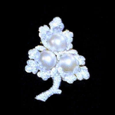 Diamond & Pearl Leaf Brooch