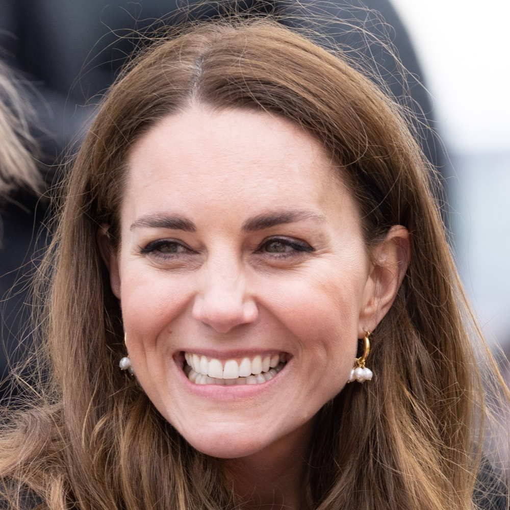 Duchess Kate wears Freya Rose Mini Hoops with Detachable Pearls