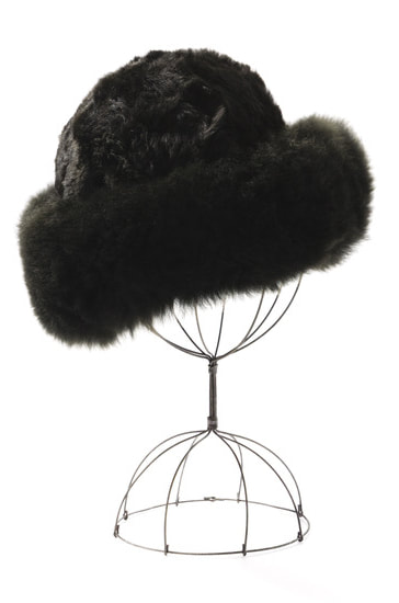 Peruvian Connection Vallnord Alpaca Fur Hat in Black