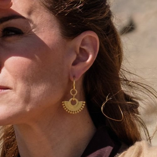 Kate, Duchess of Cambridge wears Missoma Gold Zenyu Chandelier Hoops
