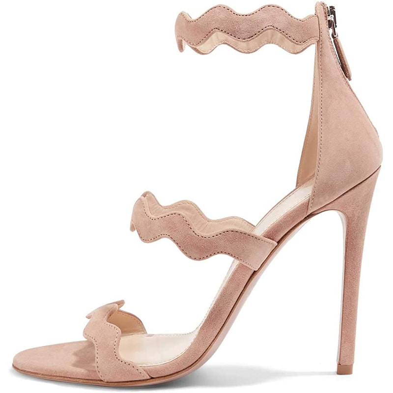 Koloniaal Behoefte aan onderdelen Prada Scalloped Sandals in Beige Suede - Kate Middleton Shoes - Kate's  Closet