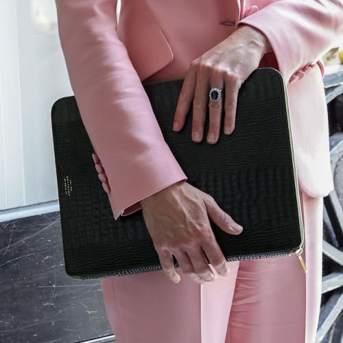 Duchess Kate carries Smythson A4 Writing Folder with zip in Black Mara